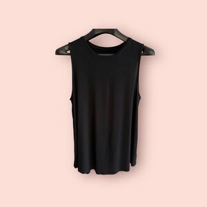a new day Black Tank Top - L - comfy and chic!